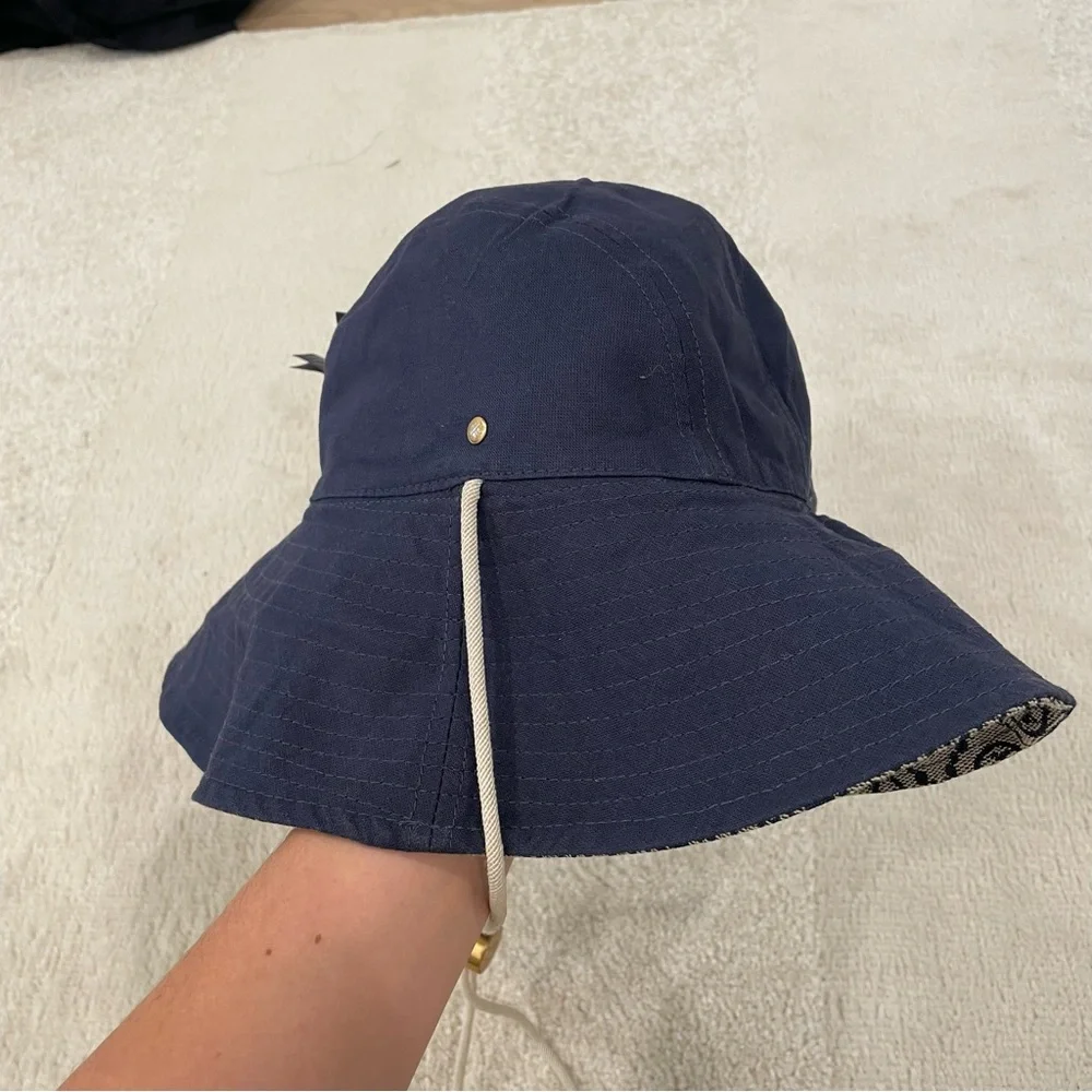 TORY BURCH Women's T Monogram Reversible Bucket Hat - Picture 8 of 9